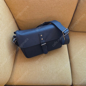 오나 보워리 검정 색상 ONA Bowery black 라이카 카메라 가방 판매