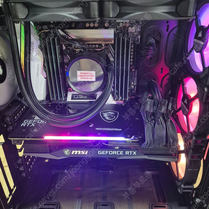 인텔 I9-9980XE 128G 3080팜니다.