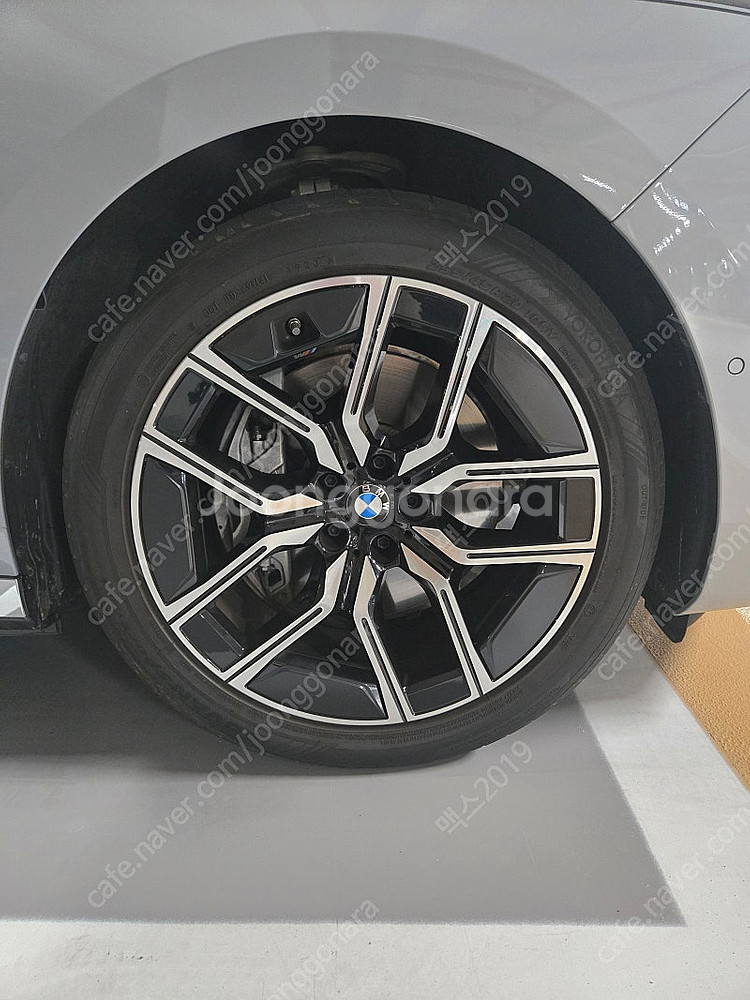 BMW G70 7시리즈 i7 907M 20인치 정품휠+...--1