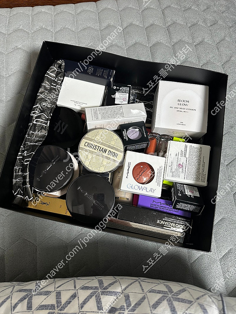 [화장품대정리](새상품)맥스튜디오 롱웨어쿠션, 에스티로더 파데, 맥 슬릭새틴립스틱,립펜슬, 아르마니 글로우파운데이션...--0