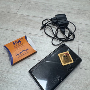 닌텐도 3ds R포칩 포함 팝니다