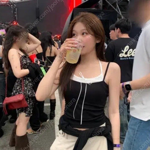 베르니마켓 체리 레이스 탑 블랙