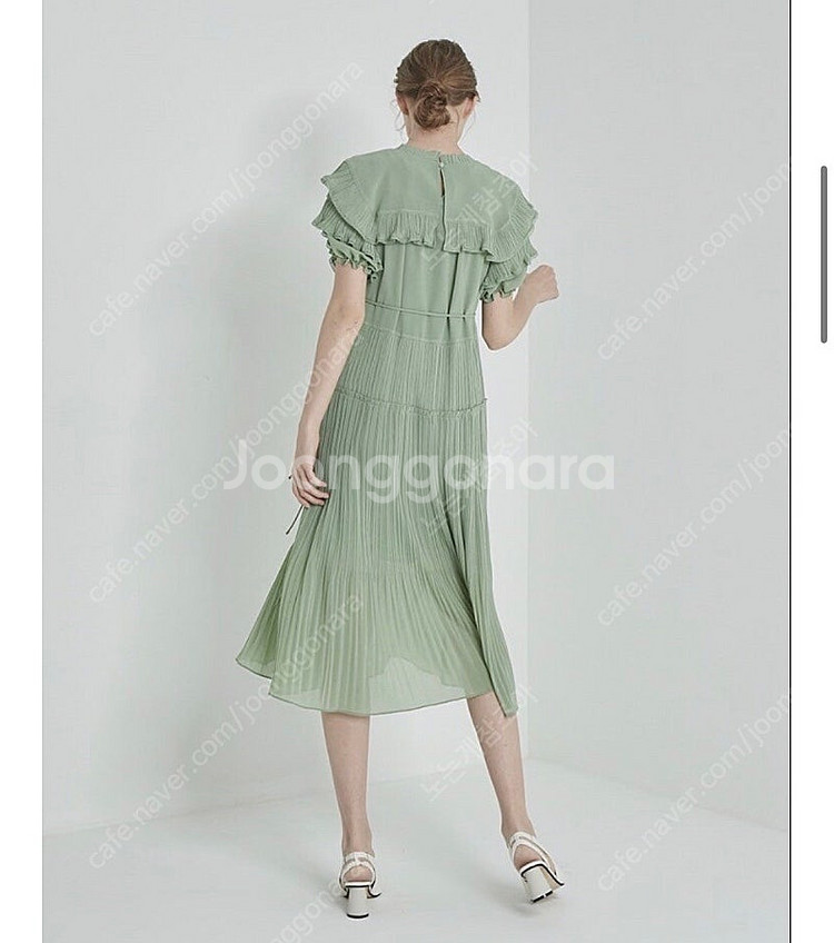 한섬 sjsj 마인 시스템 티어드 프릴 원피스--1