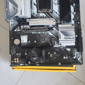 고장난 asrock z790 pro rs wifi 메인보드 판매