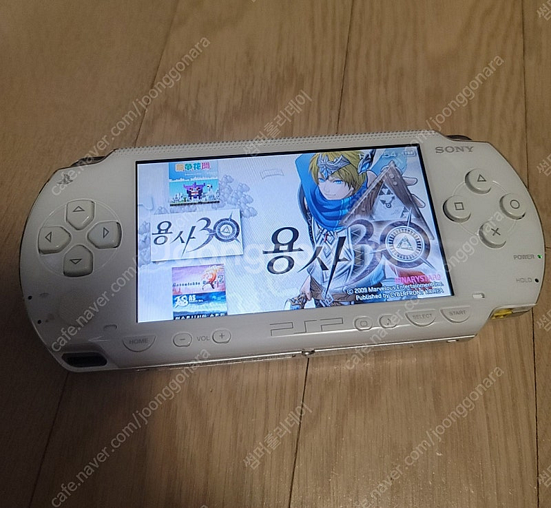 PSP 화이트1005 팝니다--0