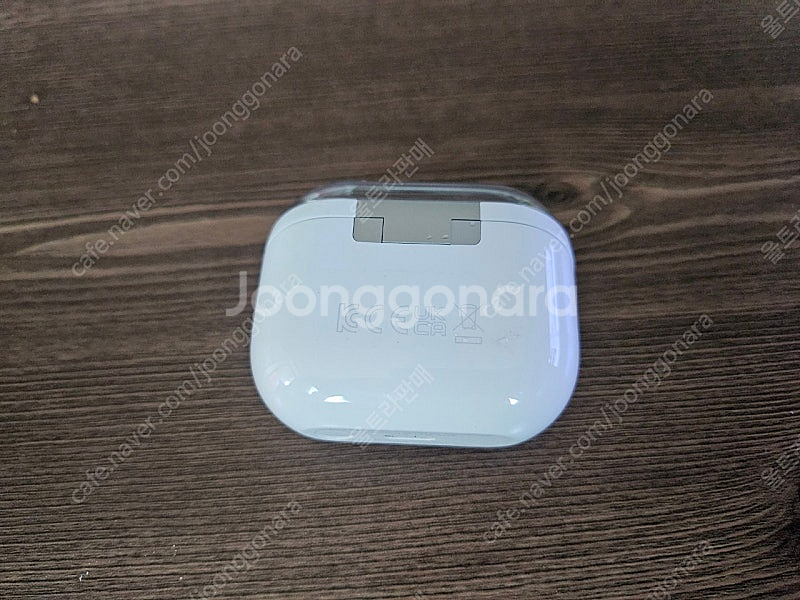 버즈3 프로 충전기--1