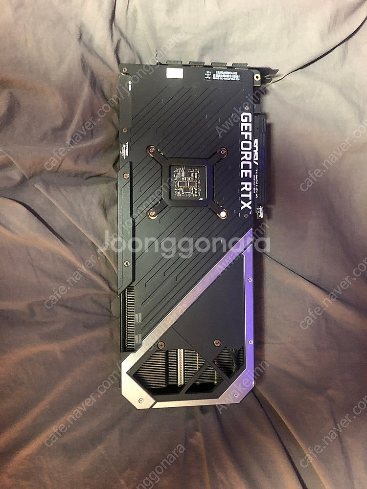 ASUS ROG STRIX RTX3070--3