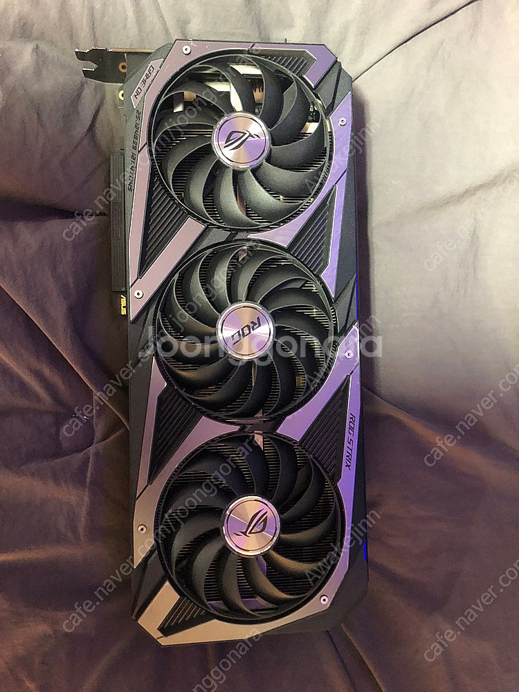 ASUS ROG STRIX RTX3070--4
