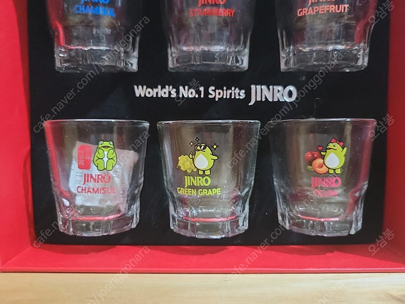 참이슬 두꺼비 수출용 소주잔 6종입 박스세트 속지 파손 없이 상태 양호합니다 분양가 25.000원 배송비 4.500... 이미지