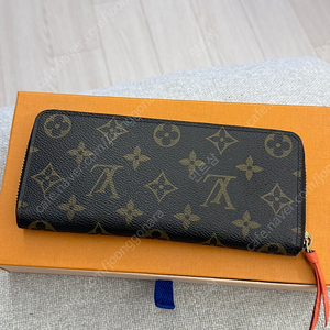 루이비통 장지갑