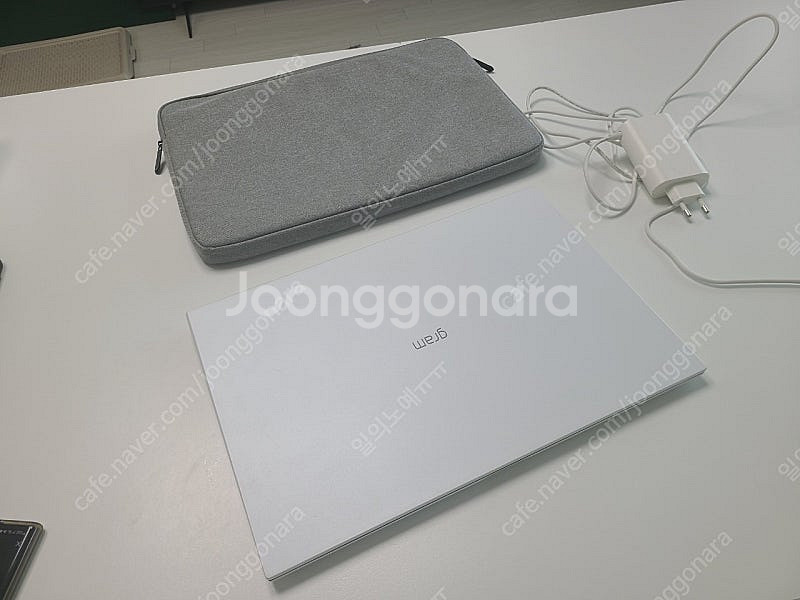 Lg 노트북 그램 2022 16인치 고급형 쿨매! A급...--0