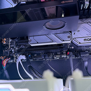 RTX A2000 D6 12GB 그래픽카드