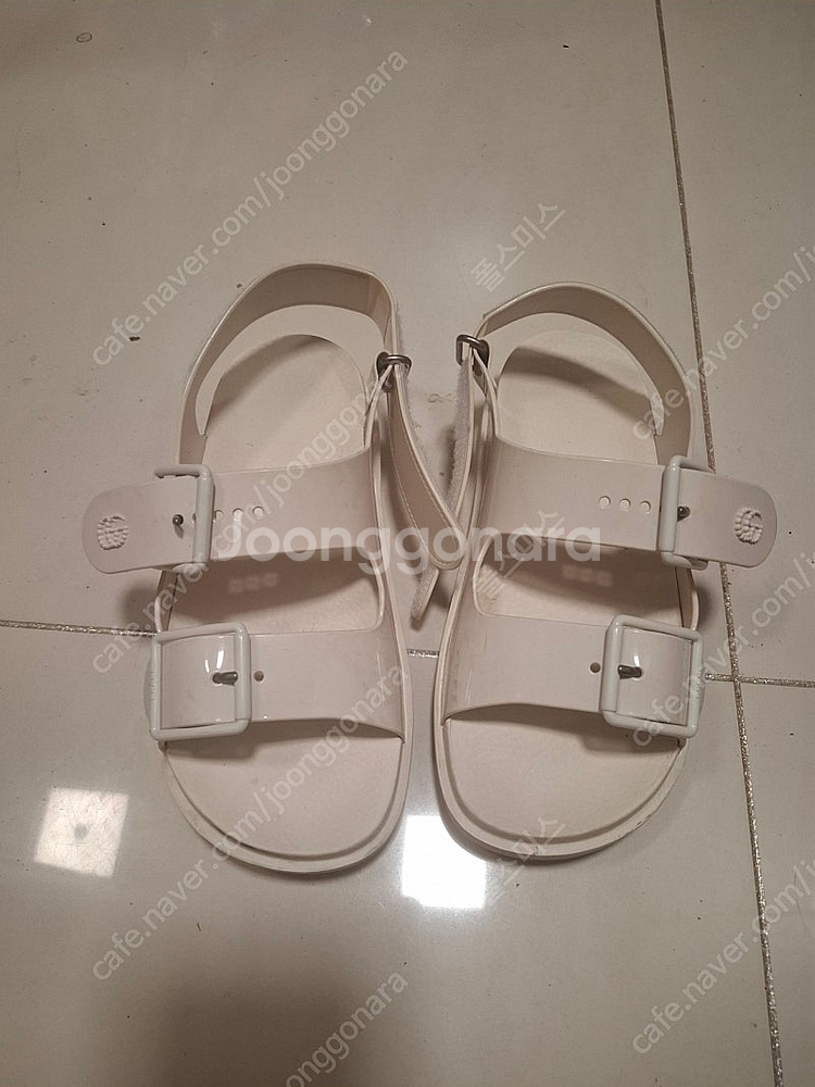 구찌 미니 더블 G 샌들 오프화이트 러버 35--0