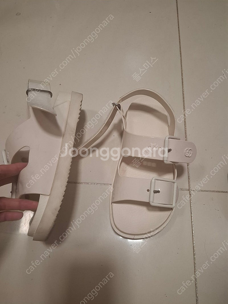 구찌 미니 더블 G 샌들 오프화이트 러버 35--1