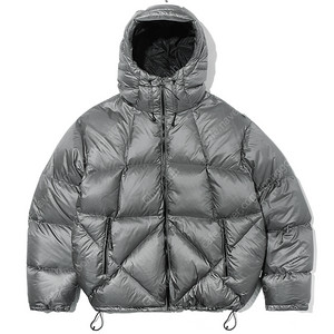 페치선데이_24SS POLISH GOOSE CHALLENGER STORM PARKA SILVER_XL사이즈 한번 착용한 제품 판매합니다.