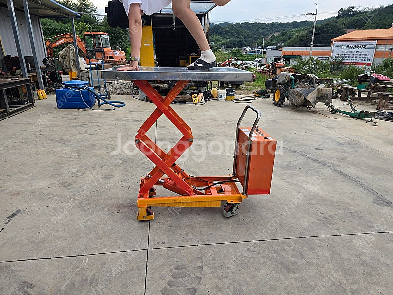 이동식 테이블 리프트 DC12V 유압식--3