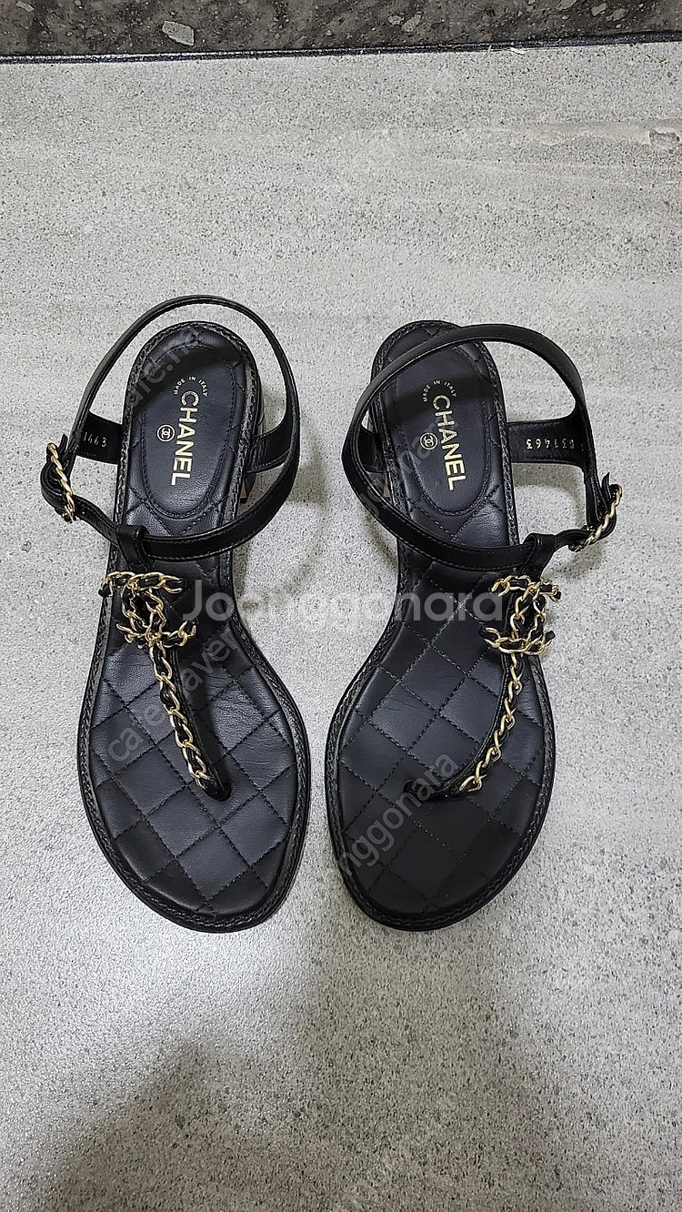 샤넬 퀼팅 체인 샌들 블랙 37 240mm--0