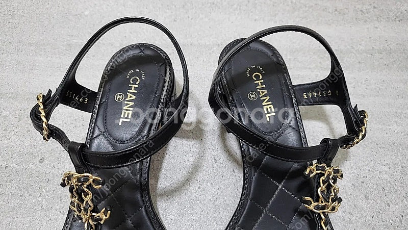 샤넬 퀼팅 체인 샌들 블랙 37 240mm--1