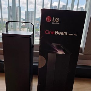 LG 4k프로젝터 hu80ka랑 100인치 스크린 (사용시간308시간)