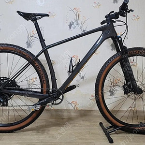 22년 스캇스케일 910 무선 전동구동계 L 사이즈MTB