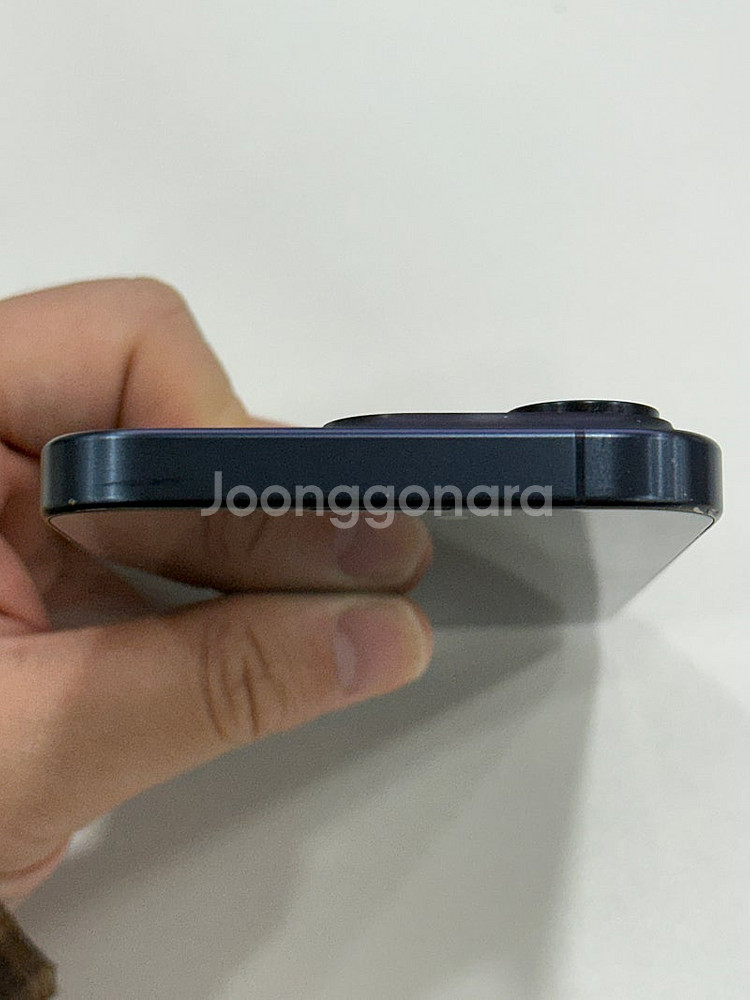 아이폰15프로 블루티타늄 128GB 80만원에 판매합니...--4