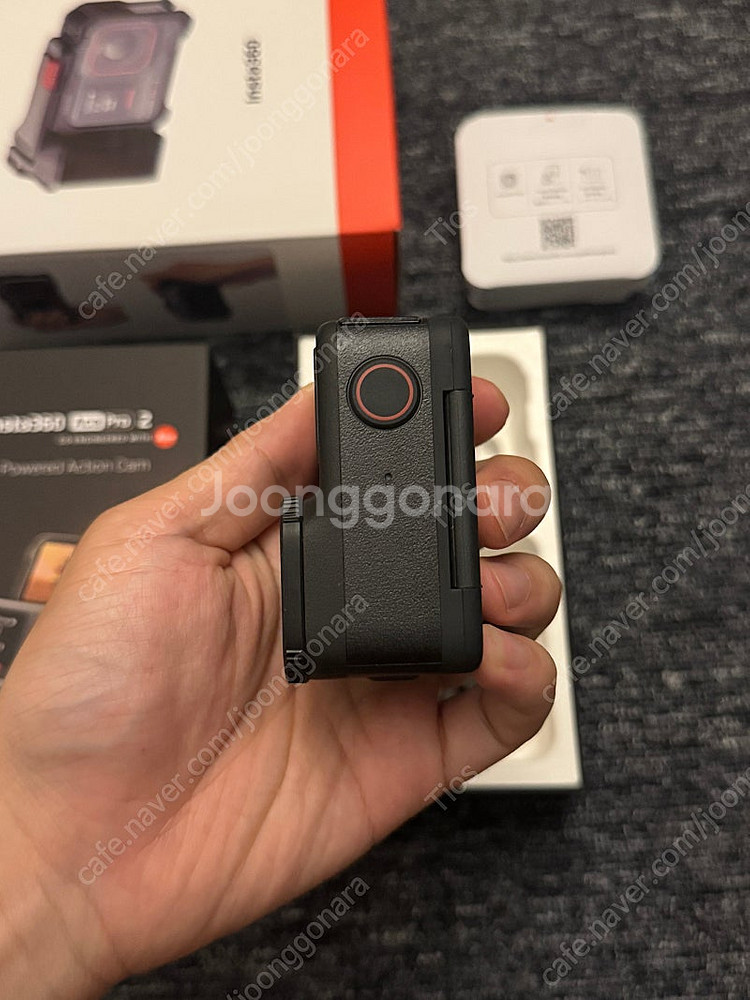 인스타 360 ace pro2 스냅샷 번들 판매합니다....--8