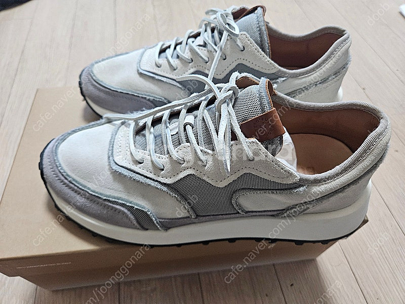 부테로벤투라 스니커즈--0