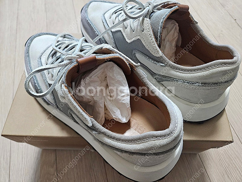 부테로벤투라 스니커즈--2