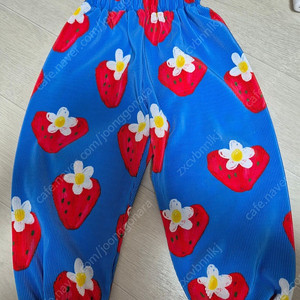 베베베베 딸기 플리츠바지 s사이즈