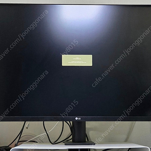 LG 360 32UN880 32인치 모니터 팝니다