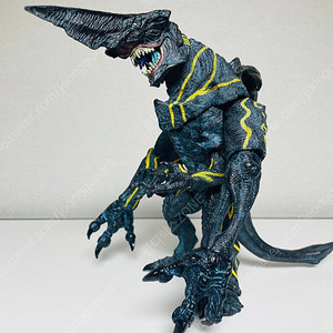 초희귀매물)네카 NECA 퍼시픽림 카이쥬 카이주 피규어