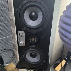 SC305 풀박스 팝니다. eve audio
