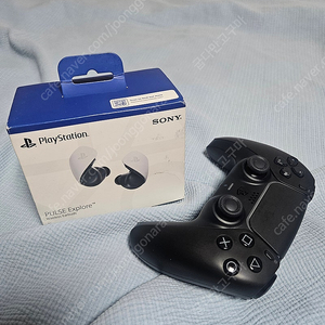 PS5 듀얼센스 블랙이랑 펄스 익스플로어 이어버드 팝니다.