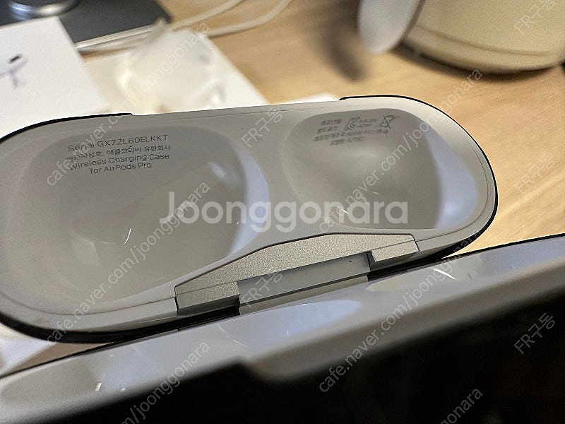 애플 에어팟 프로1 팝니다--6