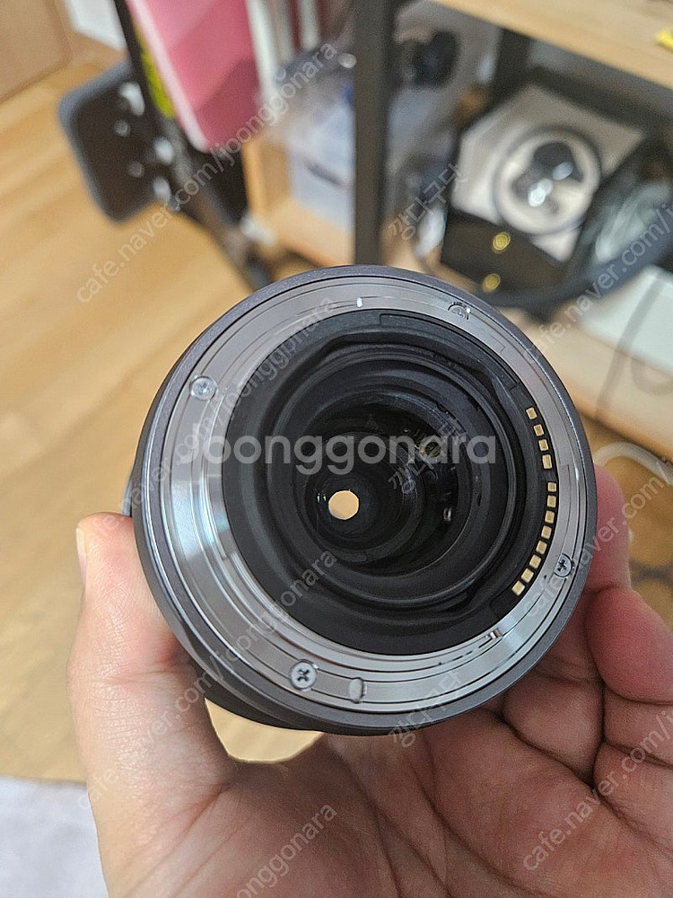 캐논 EOS R8 +rf 24-105 f4-7.1 st...--8
