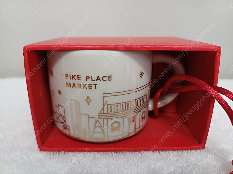 스타벅스 유아히어 홀리데이 레드케이스 오너먼트 59ml 미국 파이크 플레이스 마켓 시애틀 캘리포니아 로스앤젤레스 스... 이미지