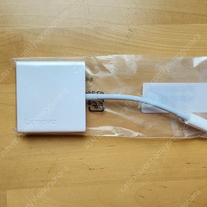 미개봉 미사용 새 제품 LENOVO USB-C 3-IN-1 HUB 도킹 스테이션 1만 팝니다.