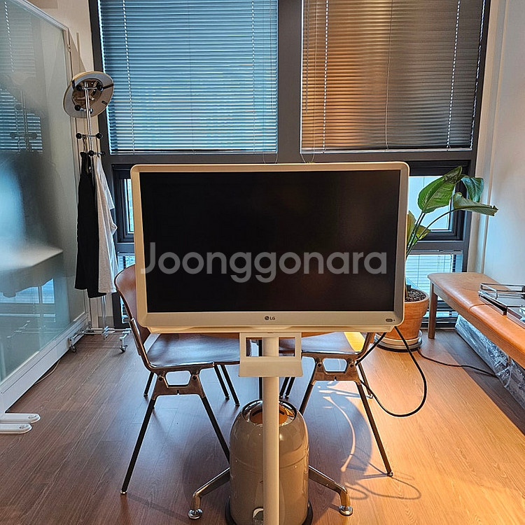 LG 룸앤티비 1세대 2022년 구매--0