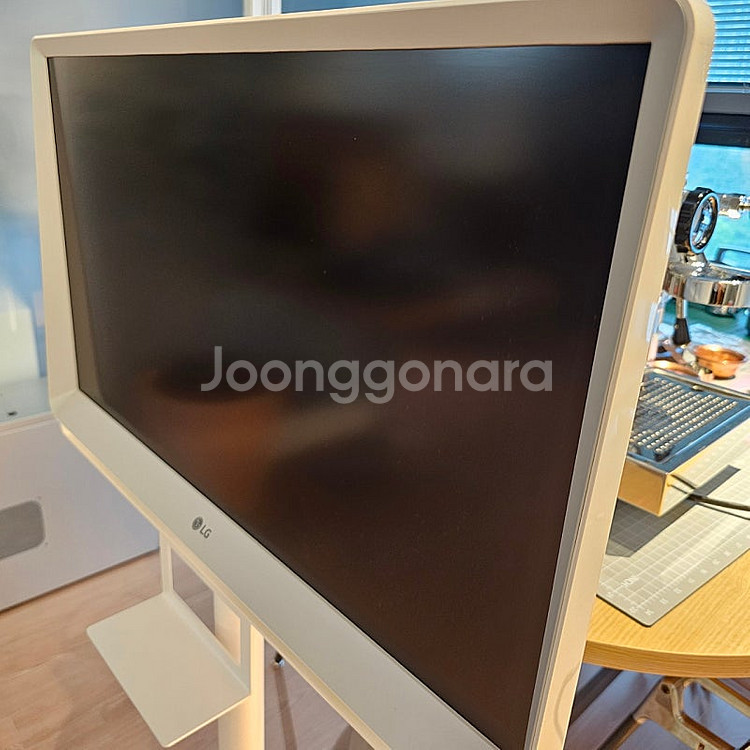 LG 룸앤티비 1세대 2022년 구매--2