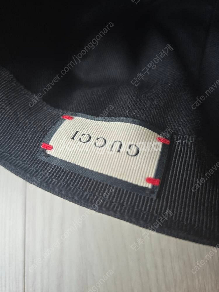 구찌 블랙 러브드 판매합니다.--5