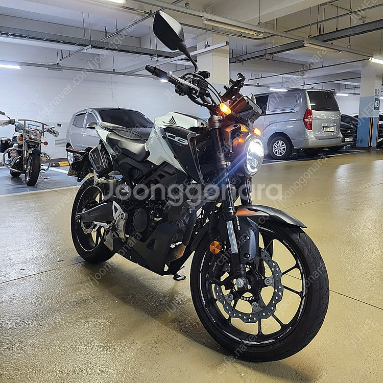 혼다 바이크 24년식 CB125R 화이트 판매--3