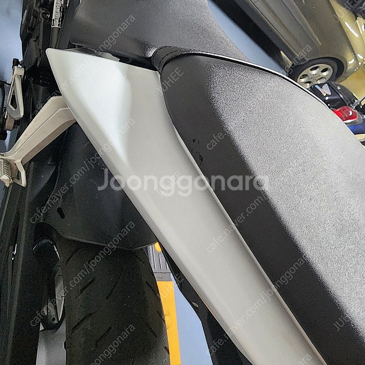 혼다 바이크 24년식 CB125R 화이트 판매--9