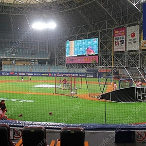 8/9(토) 키움 vs 두산 3루 다크버건디석, RD-club석 양도합니다.