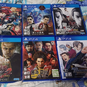Ps4(플스4)게임cd 일괄로 팝니다 (용과 같이 페르소나5 로얄 역전재판)