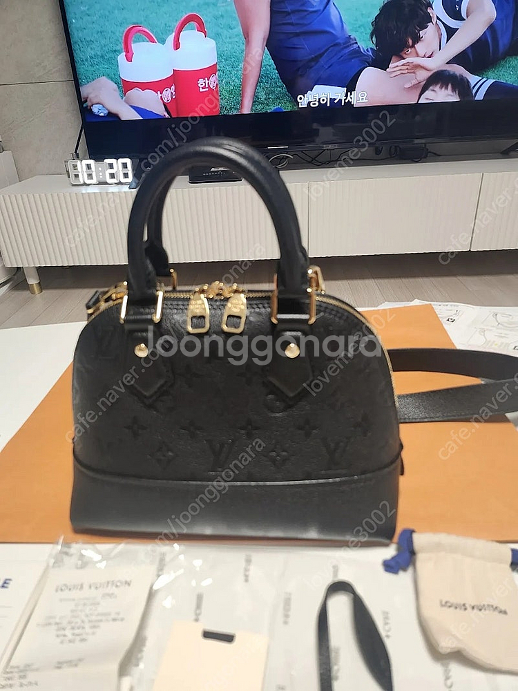 루이비통 알마BB 앙프 블랙--0