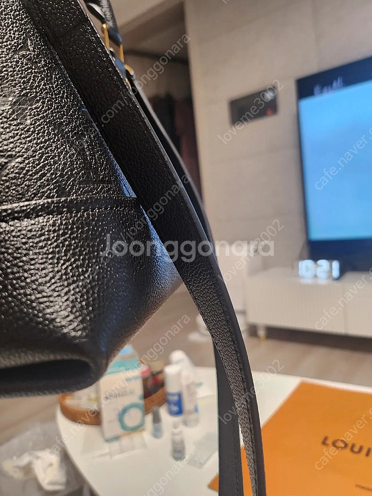 루이비통 알마BB 앙프 블랙--4