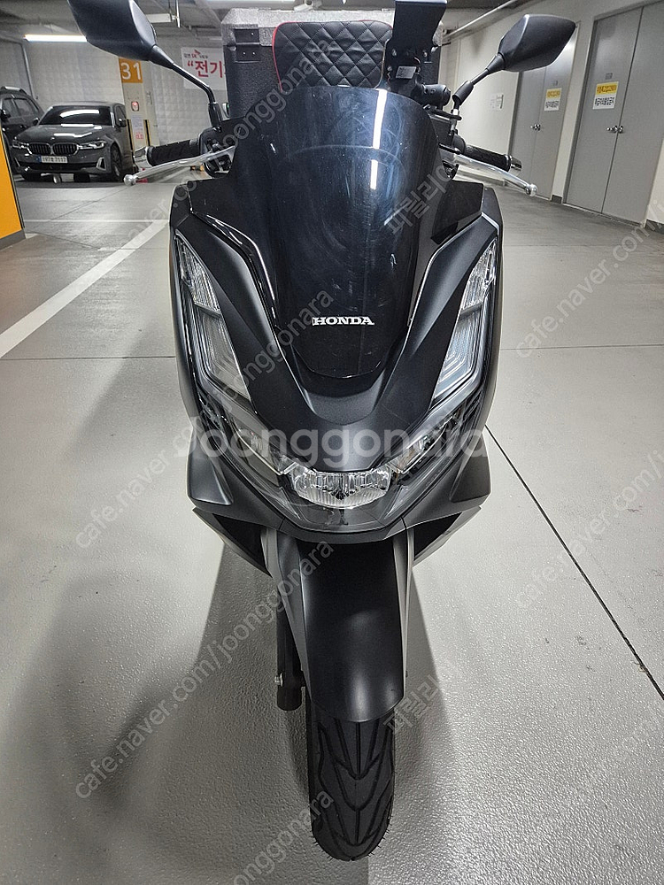 혼다 PCX125 ABS 맷블랙 24년식 1만키로 판매--0