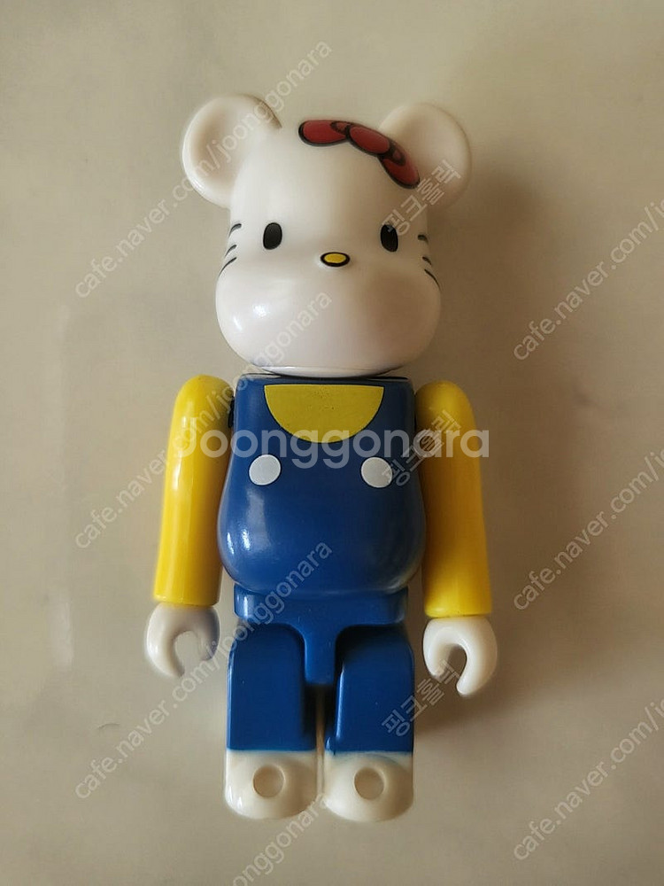베어브릭 키티 판매합니다.--1