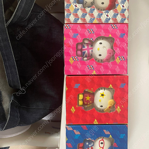 롯데리아 글로벌 헬로키티 4종
