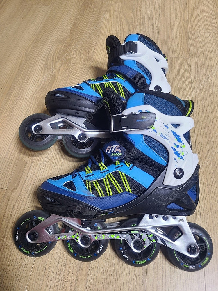 데카트론 오셀로 핏5 인라인스케이트+헬멧MF500+보호대 세트 팝니다.(240-260mm) 이미지